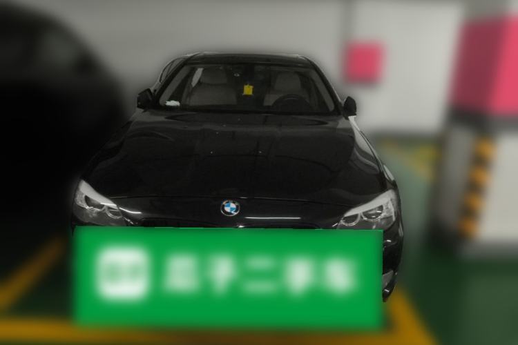 Used BMW 5 Series 2013 530Li Luxury Model Front Right 45 Deg