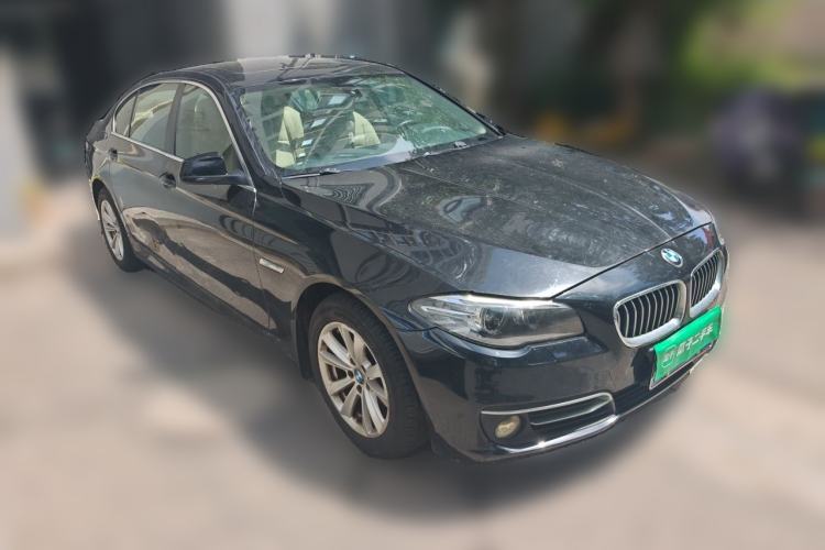 Used BMW 5 Series 2013 520Li Elegant Edition Front Right 45 Deg