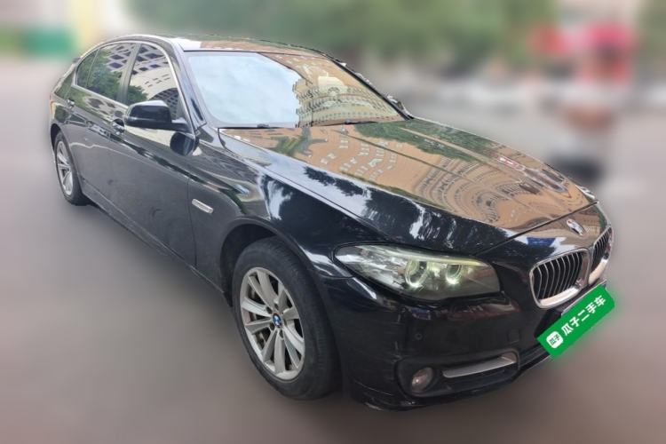 Used BMW 5 Series 2013 520Li Elegant Edition Front Right 45 Deg
