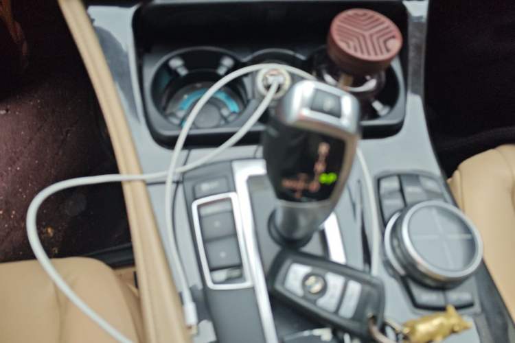 Used BMW 5 Series 2013 525Li Luxury Model Gear Lever