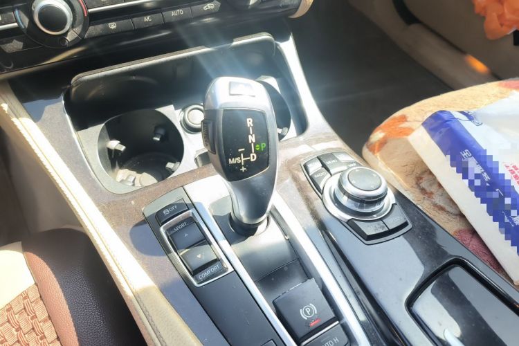 Used BMW 5 Series 2013 525Li Leading Model Gear Lever