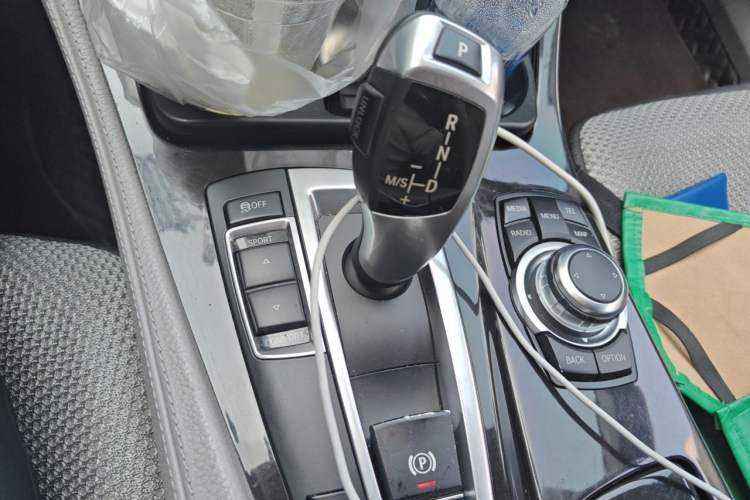 Used BMW 5 Series 2013 525Li Leading Model Gear Lever