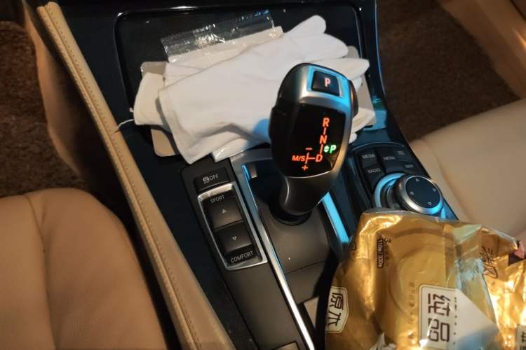 Used BMW 5 Series 2013 520Li Elegant Edition Gear Lever
