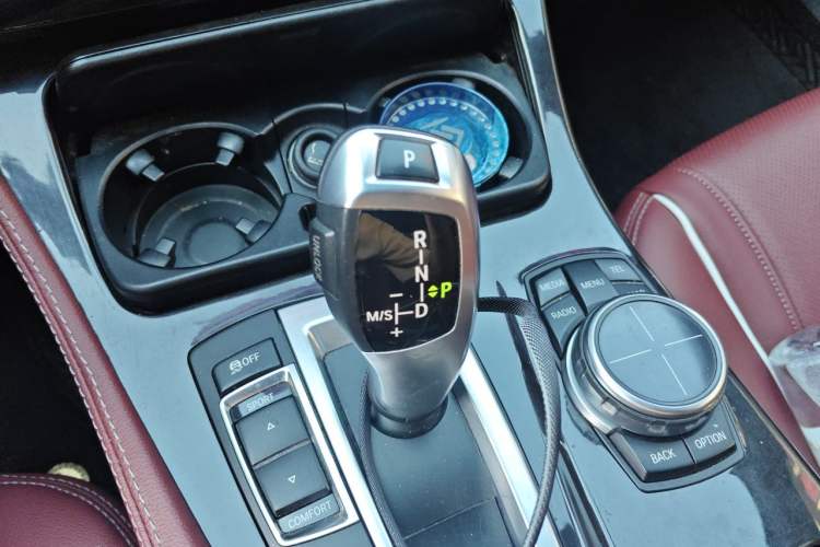 Used BMW 5 Series 2013 525Li Luxury Model Gear Lever