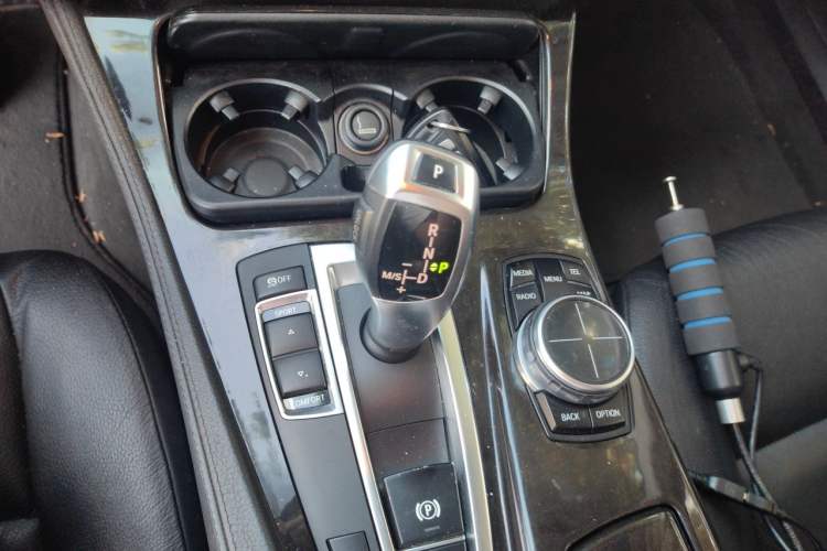 Used BMW 5 Series 2013 525Li Luxury Model Gear Lever
