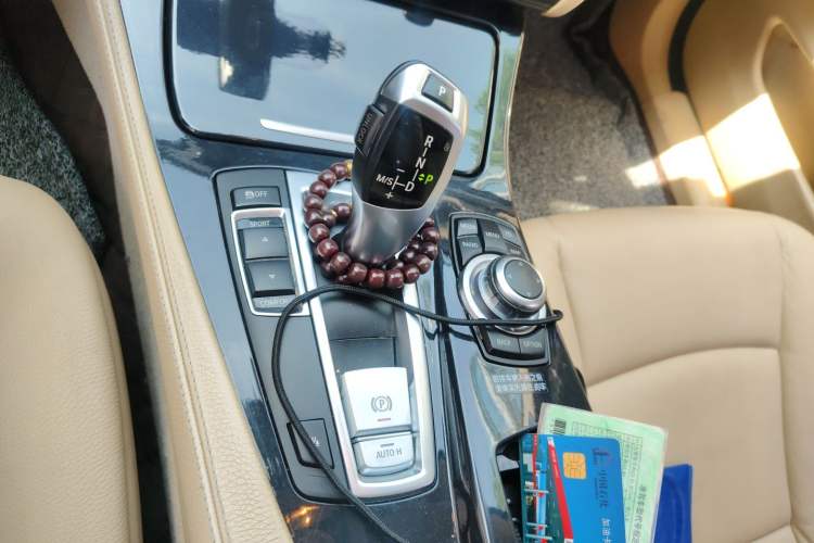 Used BMW 5 Series 2013 520Li Elegant Edition Gear Lever
