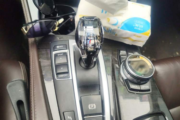 Used BMW 5 Series 2013 525Li Leading Model Gear Lever