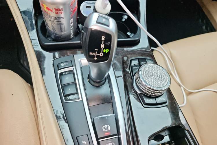 Used BMW 5 Series 2013 525Li Leading Model Gear Lever