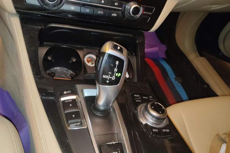 Used BMW 5 Series 2013 520Li Elegant Edition Gear Lever