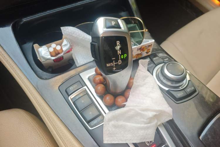 Used BMW 5 Series 2013 525Li Leading Model Gear Lever