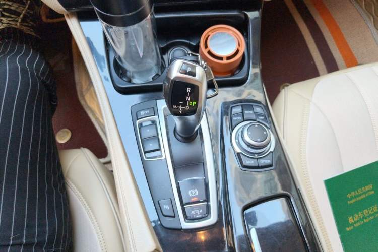 Used BMW 5 Series 2013 525Li Leading Model Gear Lever