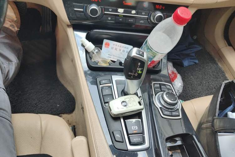 Used BMW 5 Series 2013 520Li Elegant Edition Gear Lever