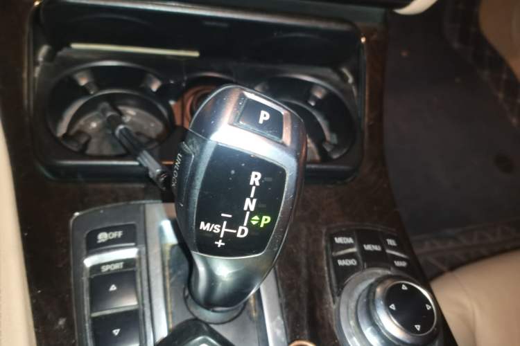 Used BMW 5 Series 2013 525Li Leading Model Gear Lever