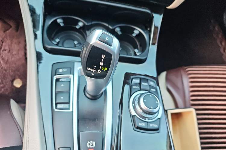 Used BMW 5 Series 2013 525Li Leading Model Gear Lever