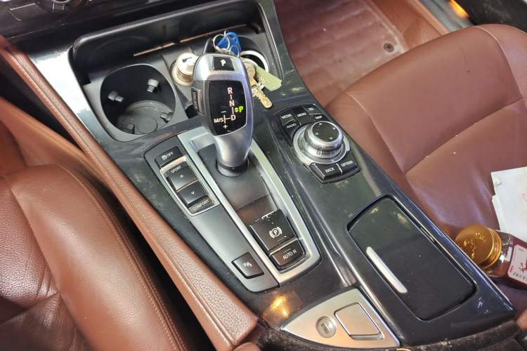 Used BMW 5 Series 2013 520Li Elegant Edition Gear Lever