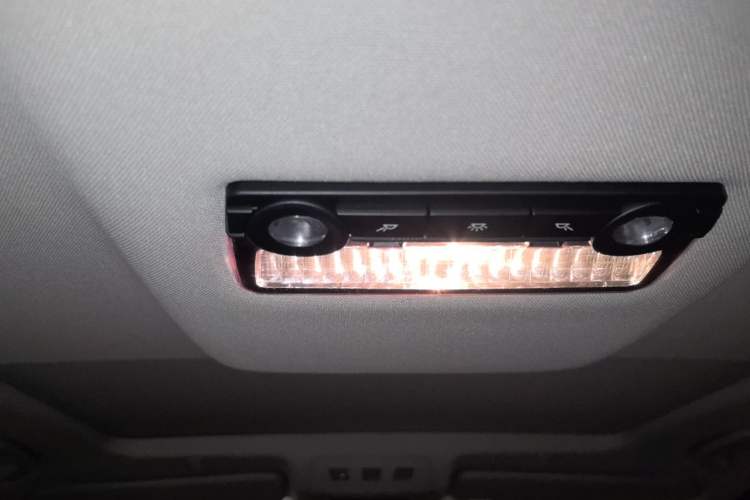 Used BMW 5 Series 2013 525Li Luxury Model Headliner