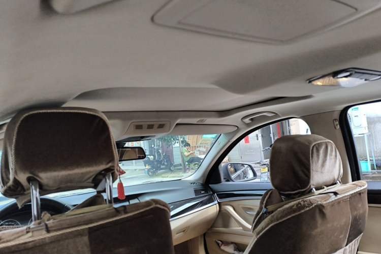 Used BMW 5 Series 2013 525Li Leading Model Headliner