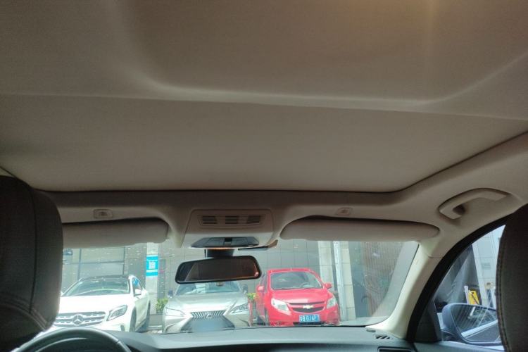 Used BMW 5 Series 2013 520Li Elegant Edition Headliner