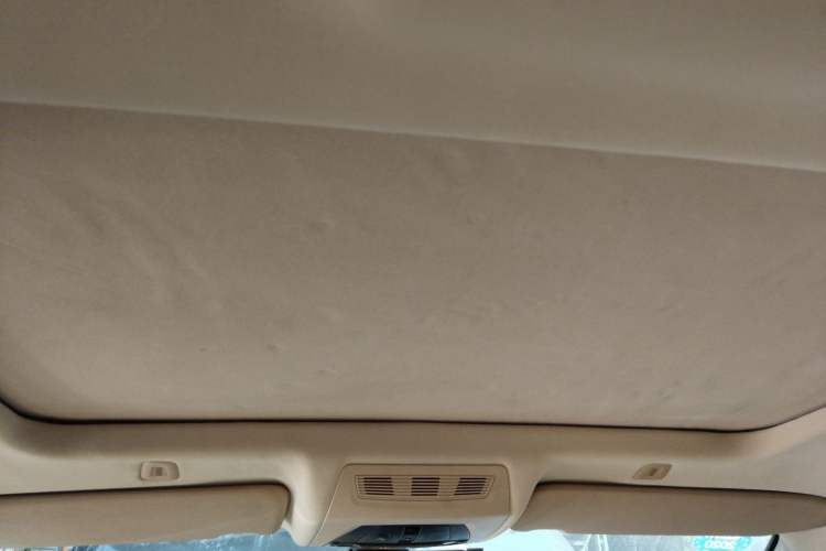 Used BMW 5 Series 2013 525Li Luxury Model Headliner