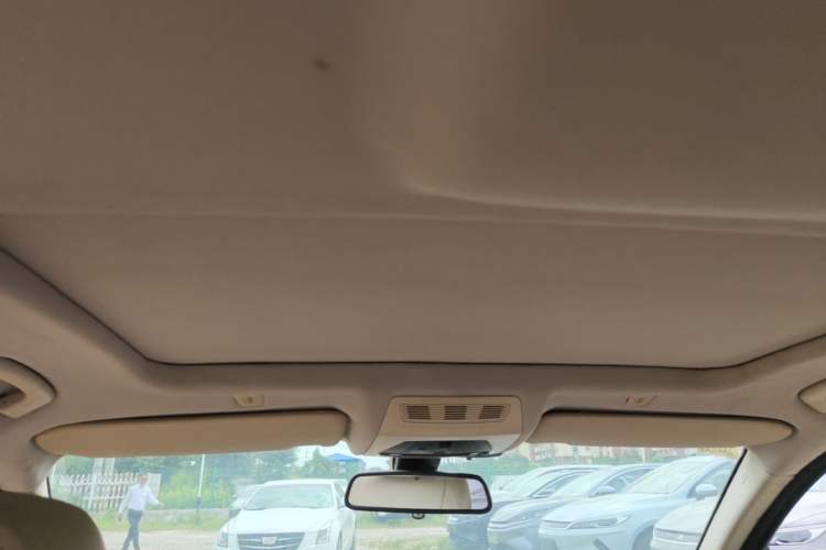 Used BMW 5 Series 2013 530Li Leading Model Headliner