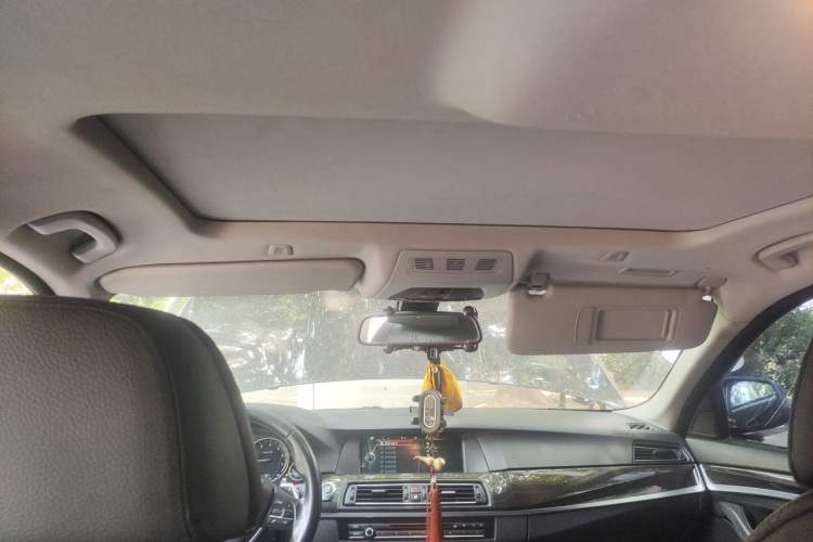 Used BMW 5 Series 2013 535Li Luxury Model Headliner