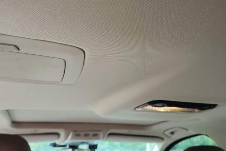 Used BMW 5 Series 2013 520Li Elegant Edition Headliner