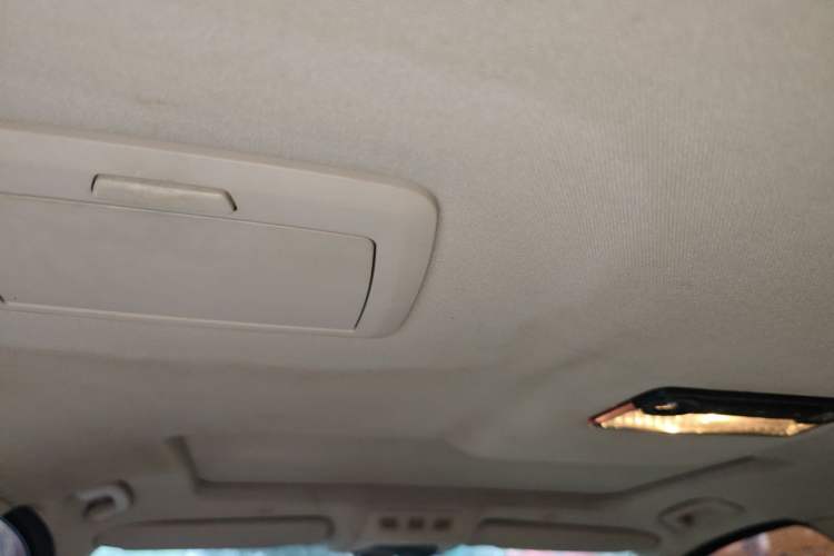 Used BMW 5 Series 2013 520Li Elegant Edition Headliner