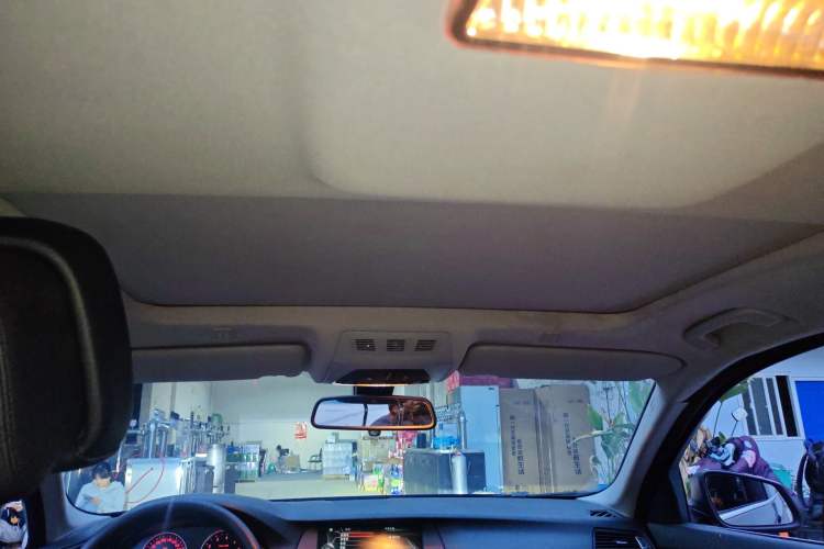 Used BMW 5 Series 2013 525Li Luxury Model Headliner