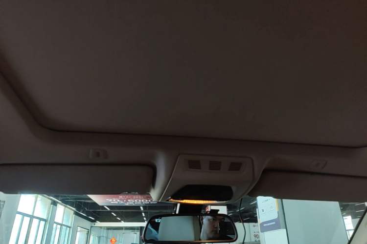 Used BMW 5 Series 2013 520Li Elegant Edition Headliner