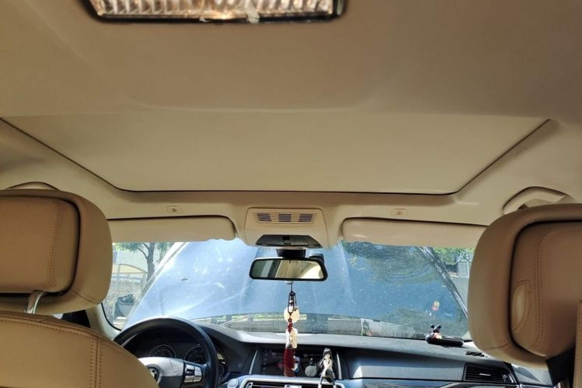 Used BMW 5 Series 2013 520Li Elegant Edition Headliner