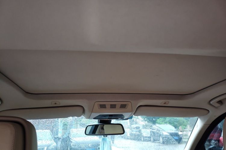 Used BMW 5 Series 2013 525Li Luxury Model Headliner