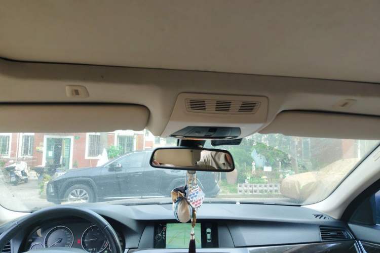 Used BMW 5 Series 2013 525Li Luxury Model Headliner