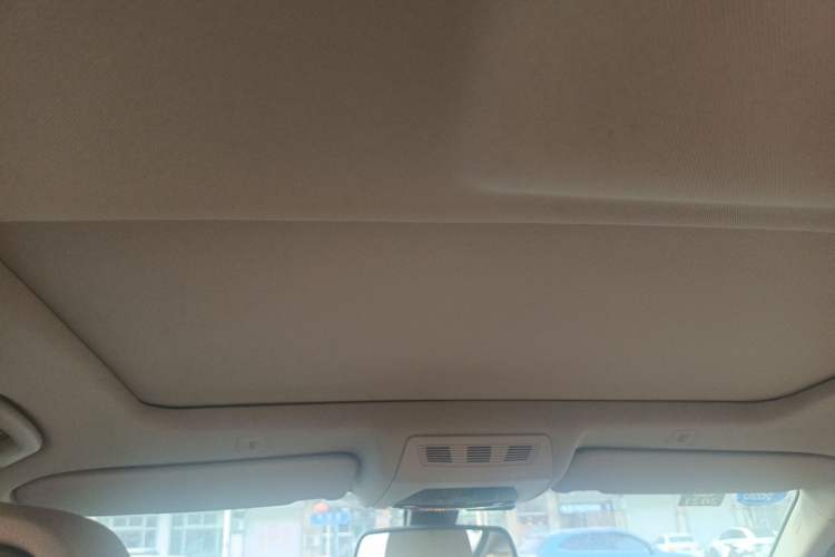 Used BMW 5 Series 2013 535Li Leading Model Headliner