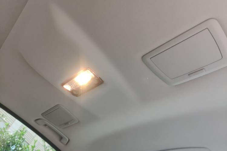 Used BMW 5 Series 2013 525Li Luxury Model Headliner