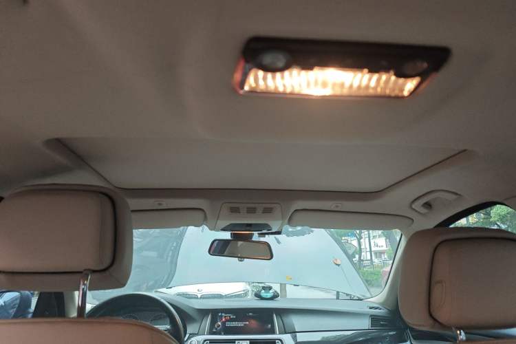 Used BMW 5 Series 2013 520Li Elegant Edition Headliner
