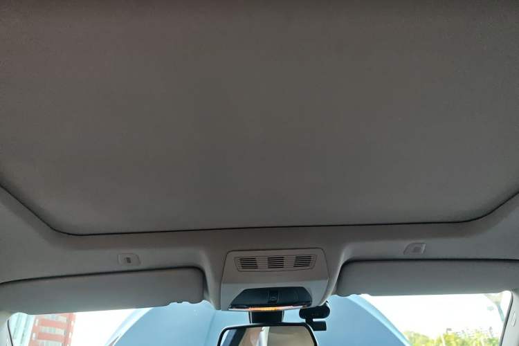 Used BMW 5 Series 2013 525Li Leading Model Headliner