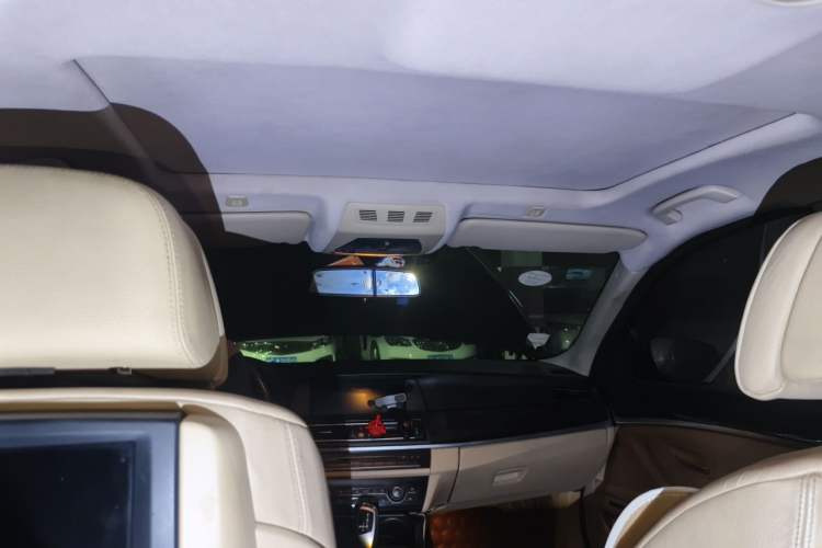 Used BMW 5 Series 2013 530Li Luxury Model Headliner