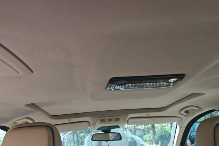 Used BMW 5 Series 2013 520Li Elegant Edition Headliner
