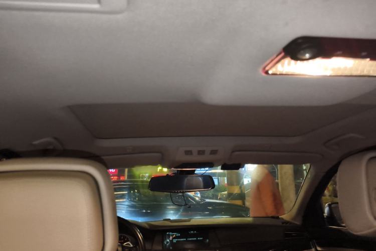 Used BMW 5 Series 2013 535Li Leading Model Headliner