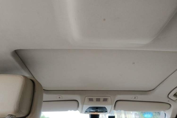 Used BMW 5 Series 2013 525Li Luxury Model Headliner
