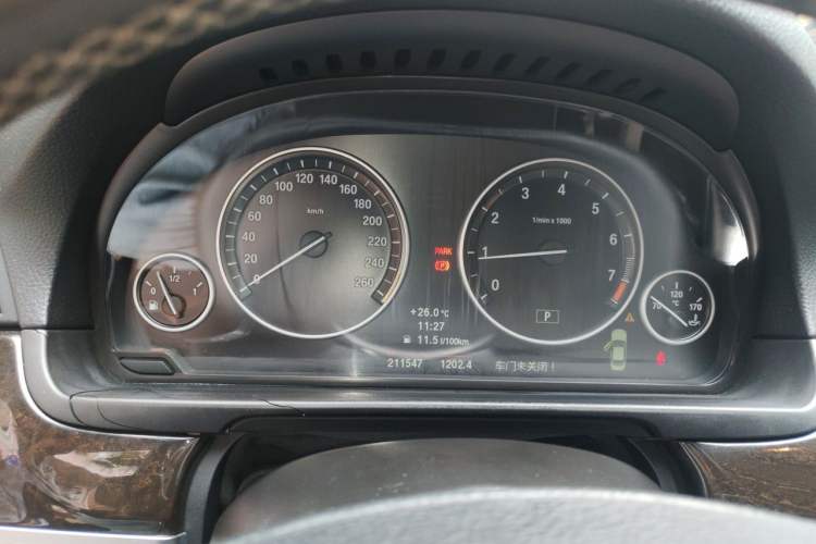 Used BMW 5 Series 2013 525Li Luxury Model Instrument Cluster