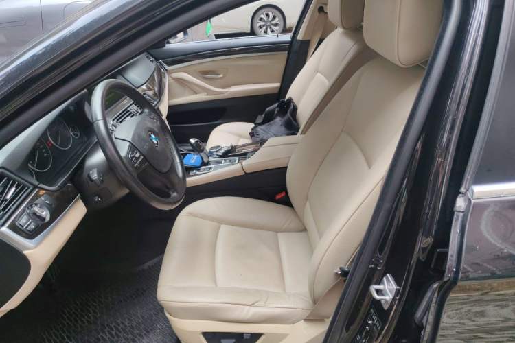 Used BMW 5 Series 2013 525Li Luxury Model Left Front Seat