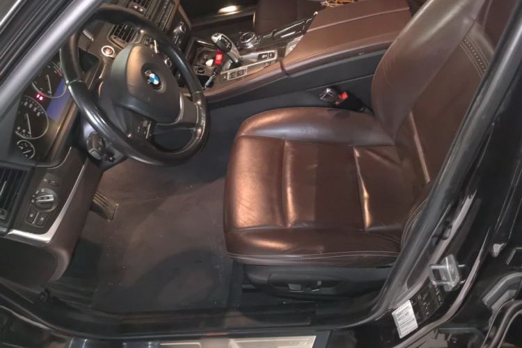 Used BMW 5 Series 2013 525Li Luxury Model Left Front Seat