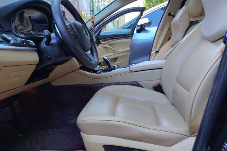 Used BMW 5 Series 2013 535Li Leading Model Left Front Seat