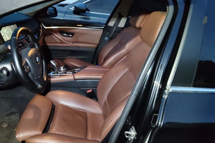 Used BMW 5 Series 2013 535i Luxury Sport Edition Left Front Seat