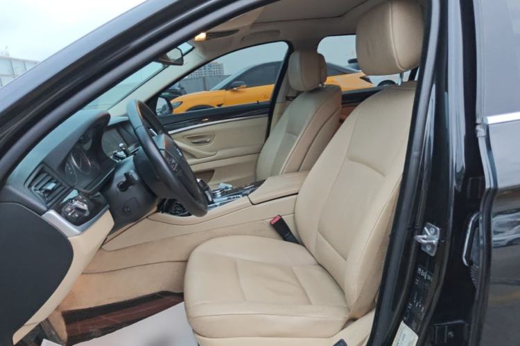 Used BMW 5 Series 2013 530Li Leading Model Left Front Seat