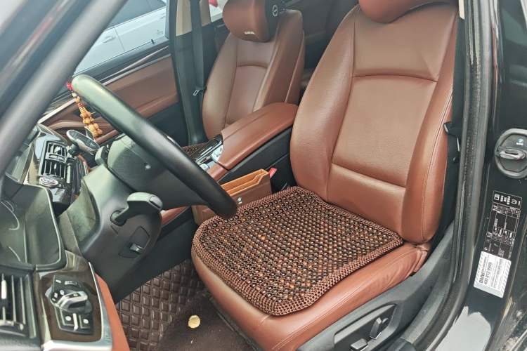 Used BMW 5 Series 2013 530Li Leading Model Left Front Seat