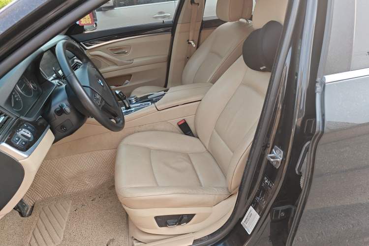 Used BMW 5 Series 2013 525Li Leading Model Left Front Seat