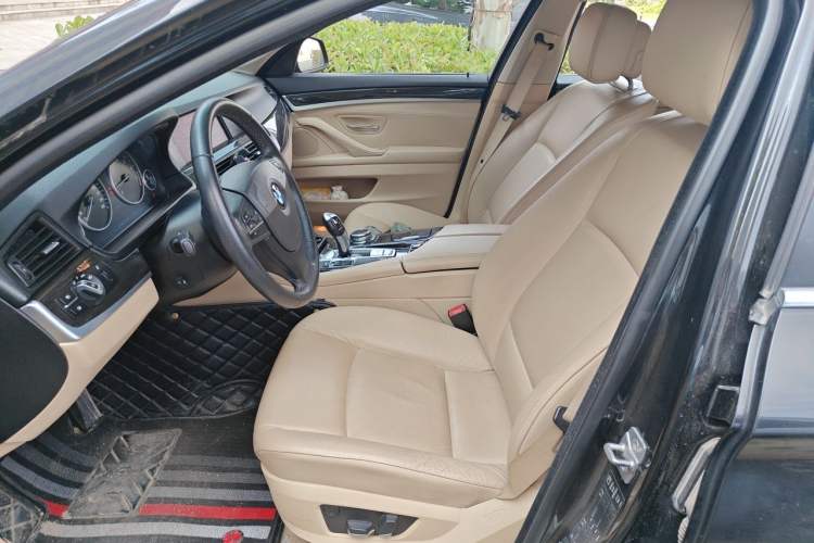 Used BMW 5 Series 2013 530Li Leading Model Left Front Seat