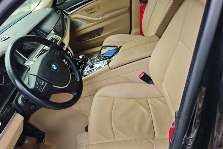 Used BMW 5 Series 2013 530i Luxury Touring Edition Left Front Seat